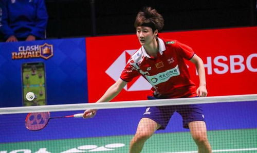 与后防线保 与后防线保