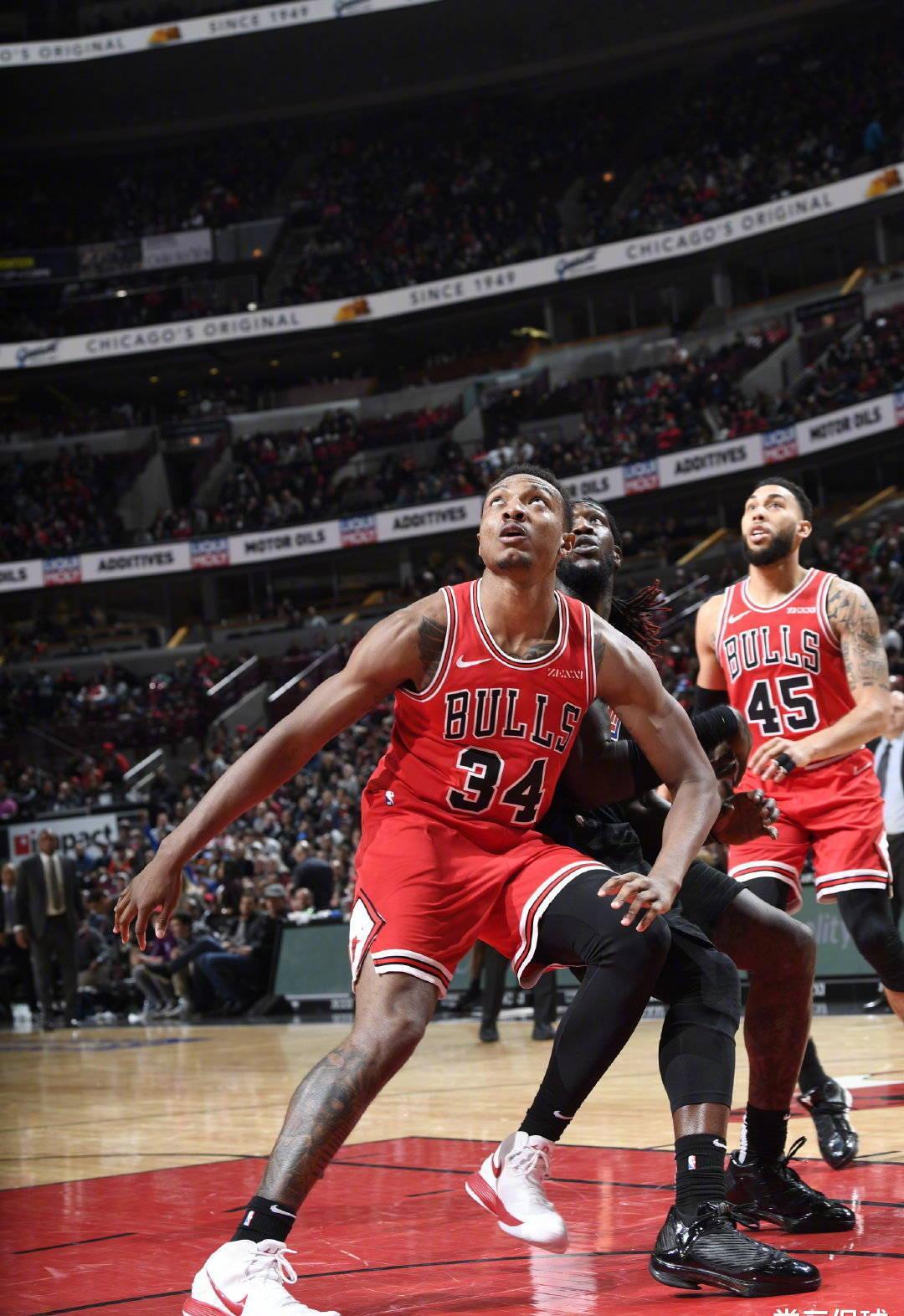 更衣室与管 更衣室与管